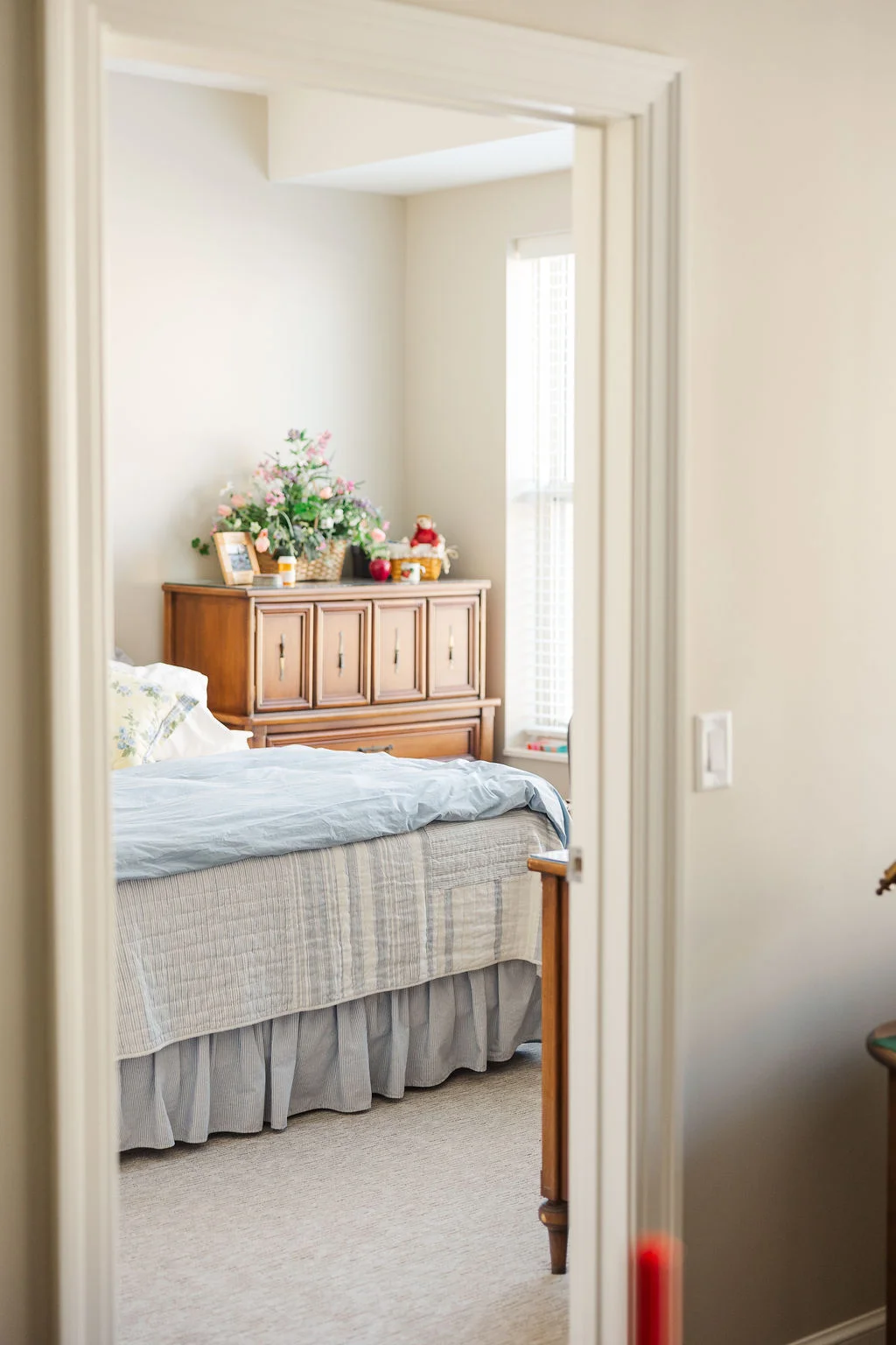 CassieLacinaPhotography_LLC.-JackieGoodson-January_OakTraceSeniorLivingDownersGrove_IL-33