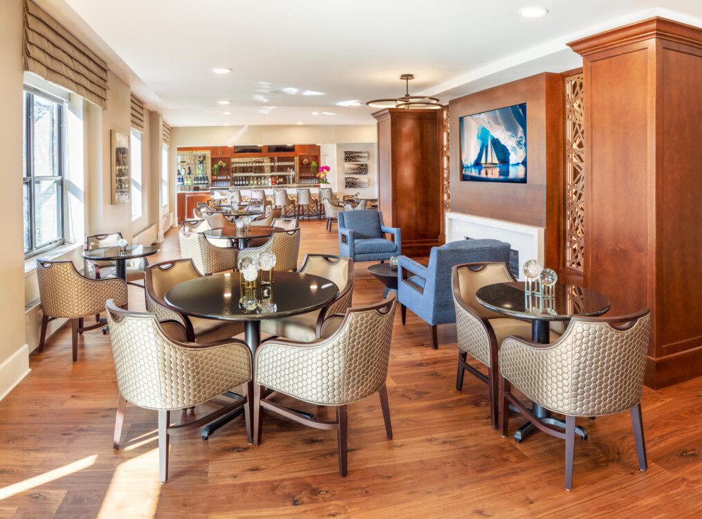 Elegant dining room area at Oak Trace Senior Living Community